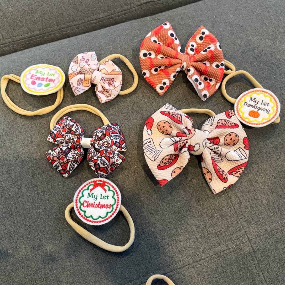 Festive Holiday Hair Bow Set